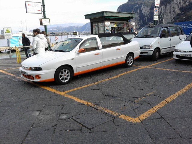 FIAT Landaulet als Taxi..jpg